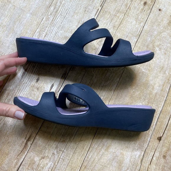 Crocs Women’s Blue Patricia Wedge Sandal Strappy Shoes - Picture 4 of 10